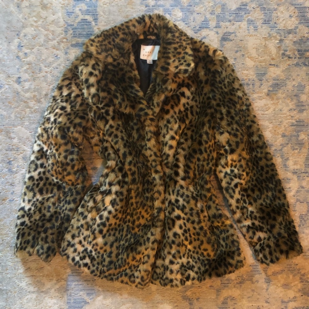 Leopard Faux Fur size Medium Jacket Coat